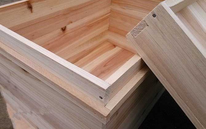 蜂箱為什么要蓋覆布? 蜂箱