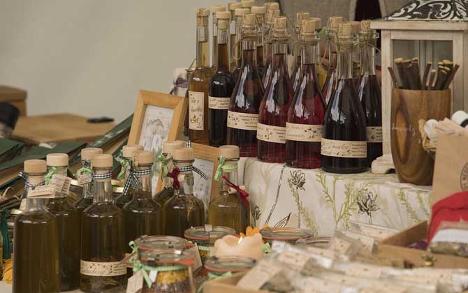麥盧卡蜂蜜的作用與功效及食用方法 麥盧卡蜂蜜