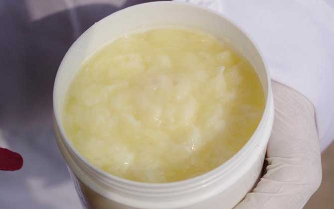 女人喝蜂王漿能豐胸嗎? 蜂王漿