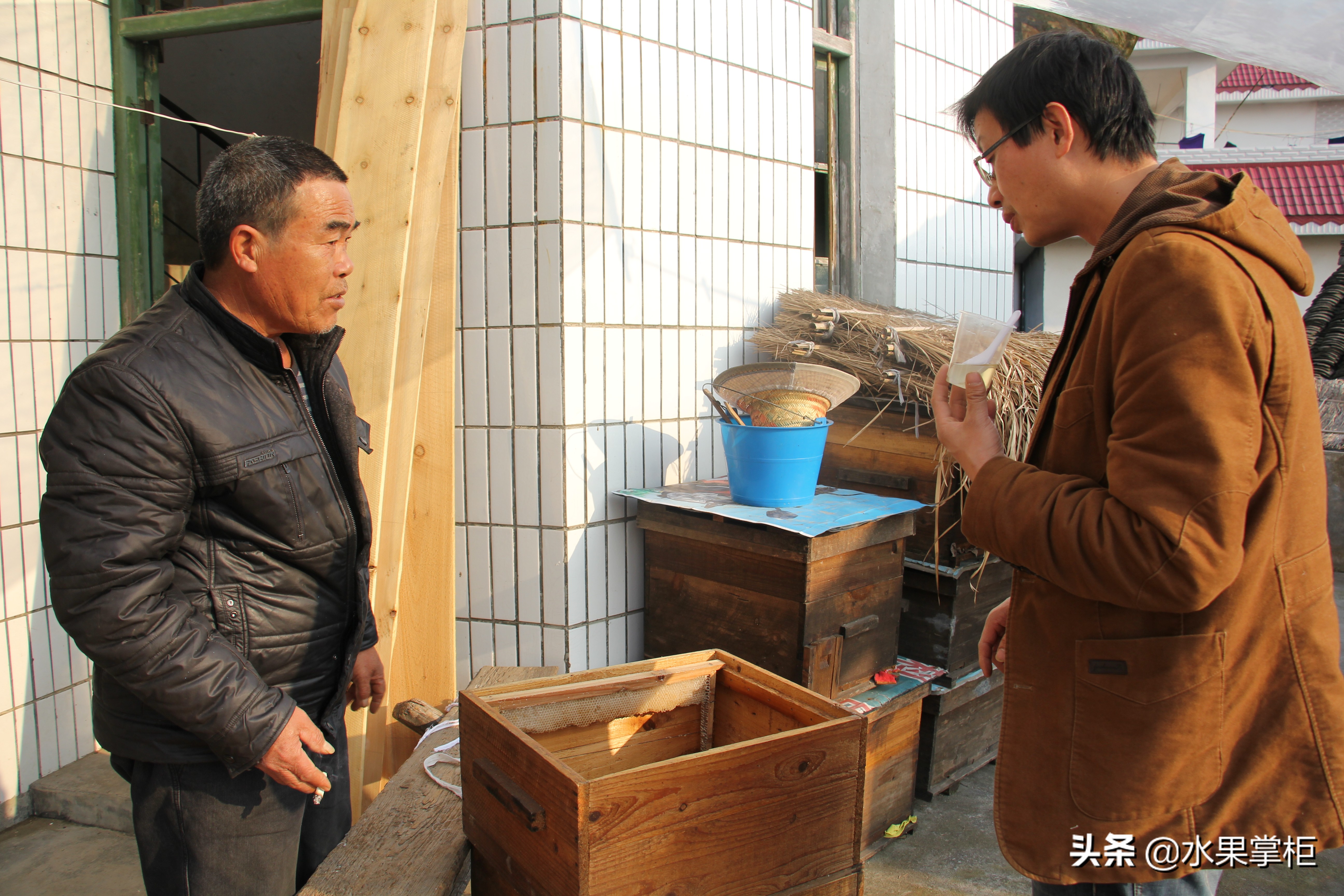 漲知識：農家養土蜂蜜的工具，你認識幾個？留言回復，連載哦