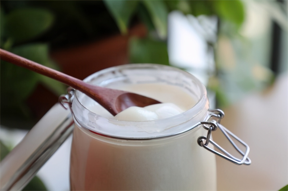 乳白色的蜂蜜是什么蜜？