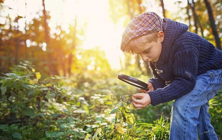 孩子總問月亮上是不是真有嫦娥和玉兔 “媽媽,月亮上有沒嫦娥?”中秋節(jié)寶寶靈魂發(fā)問,媽媽的回答很贊