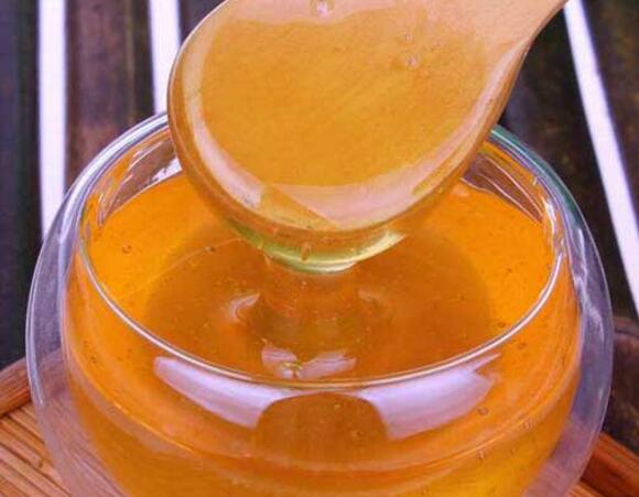 東北黑蜂雪蜜對青少年有什么好處(東北黑蜂雪蜜的功效和作用) 東北黑蜂雪蜜對青少年有什么好處(東北黑蜂雪蜜的功效和作用)