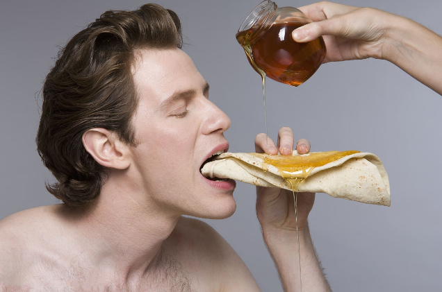 男人喝蜂蜜有哪些好處(男人喝蜂蜜對性功能有幫助嗎) 男人喝蜂蜜有哪些好處(男人喝蜂蜜對性功能有幫助嗎)