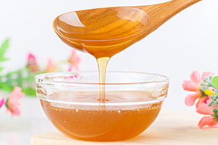 白色蜂蜜變黃了還能吃嗎(蜂蜜變色是變質(zhì)了嗎) 白色蜂蜜變黃了還能吃嗎(蜂蜜變色是變質(zhì)了嗎)