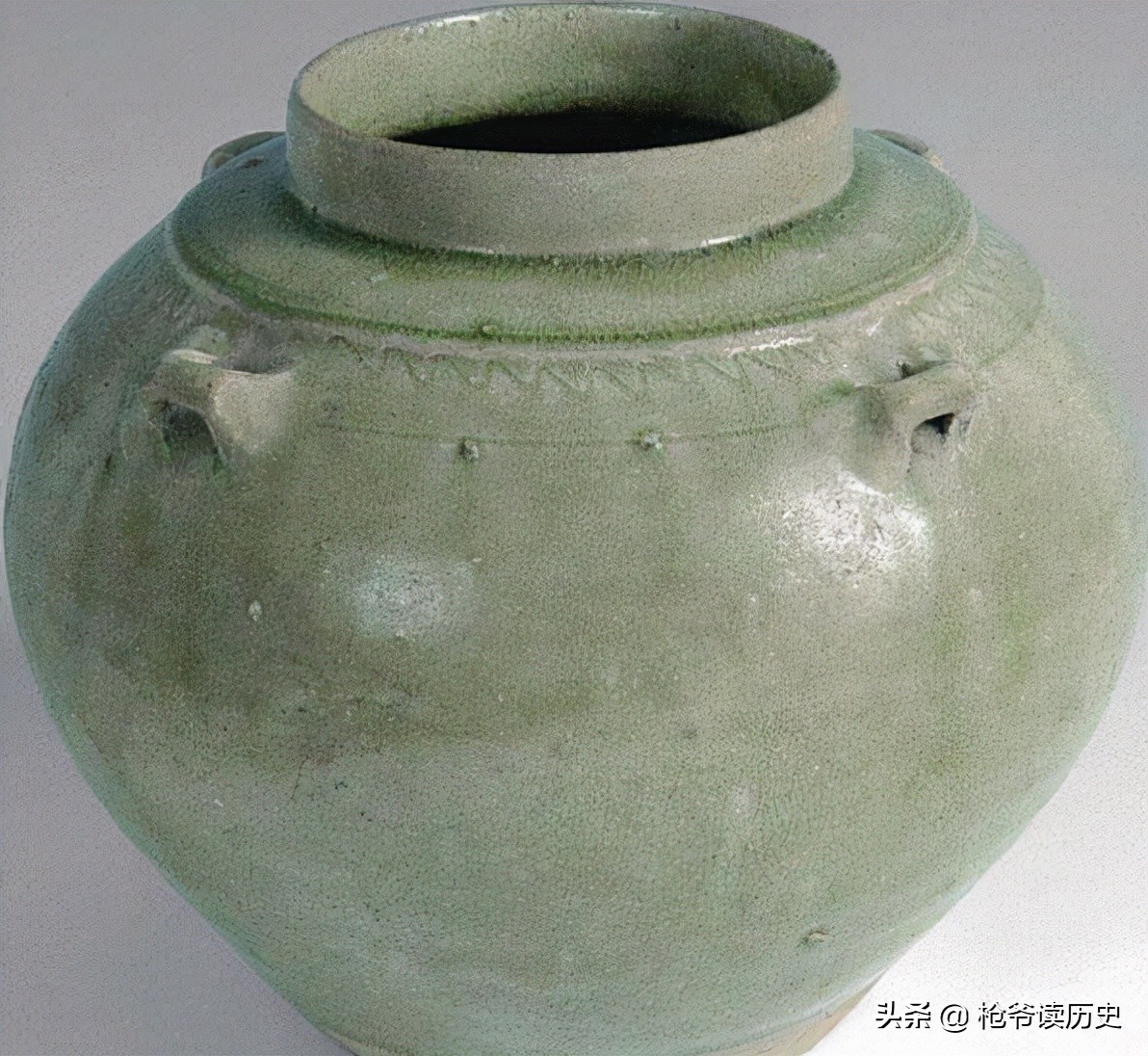 中國最早的瓷器出現在什么時代？是如何發展的？