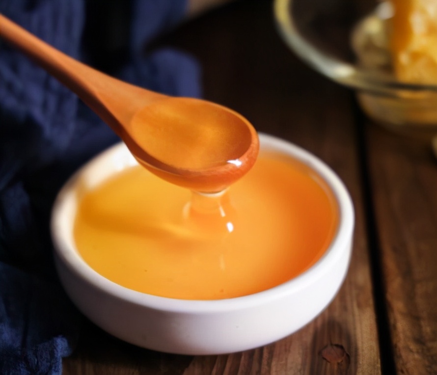 純天然野生蜂蜜放了3年還能吃嗎？(天然蜂蜜保質(zhì)期是多少)